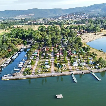 Beautiful Stacaravan Casa vacanze Tuoro sul Trasimeno